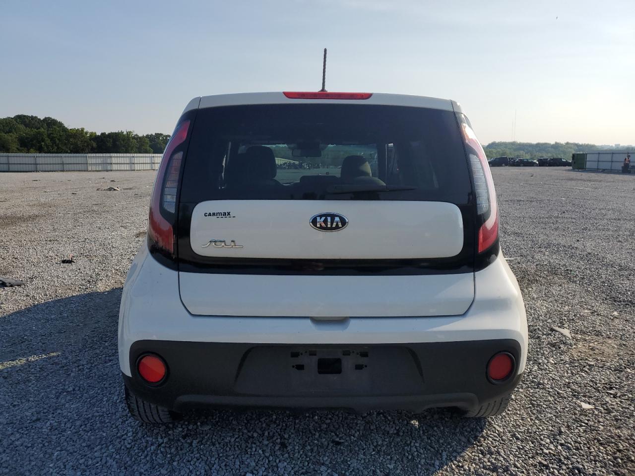 2018 Kia Soul VIN: KNDJN2A23J7546379 Lot: 62989285