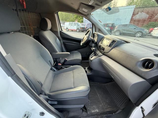  NISSAN NV 2019 Biały