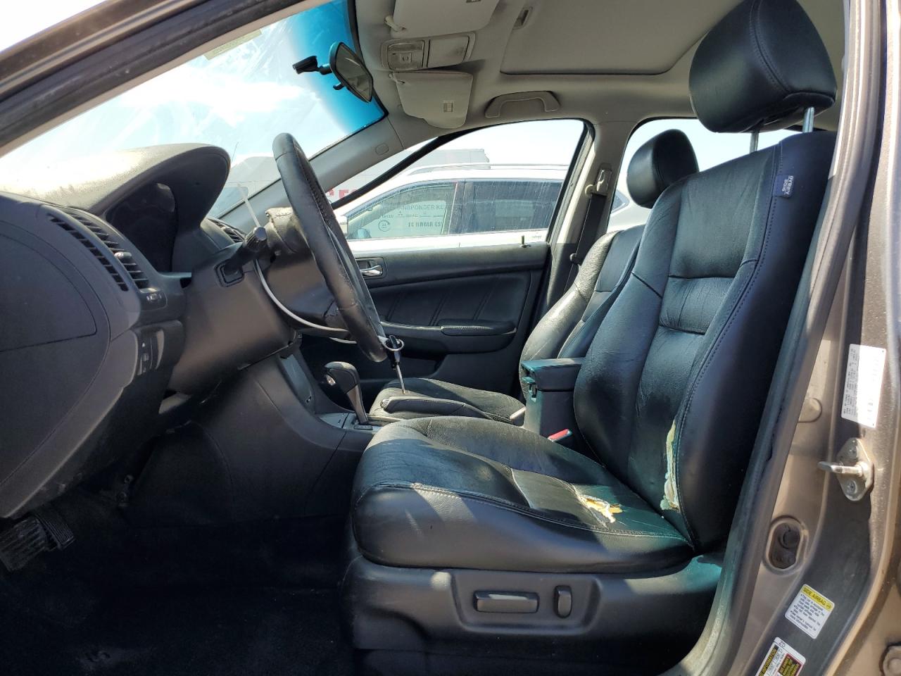 2006 Honda Accord Ex VIN: 1HGCM56866A048070 Lot: 62947445