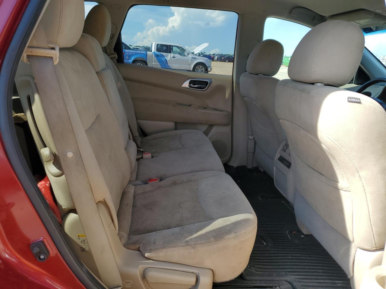2016 Nissan Pathfinder S VIN: 5N1AR2MN3GC644561 Lot: 61849265