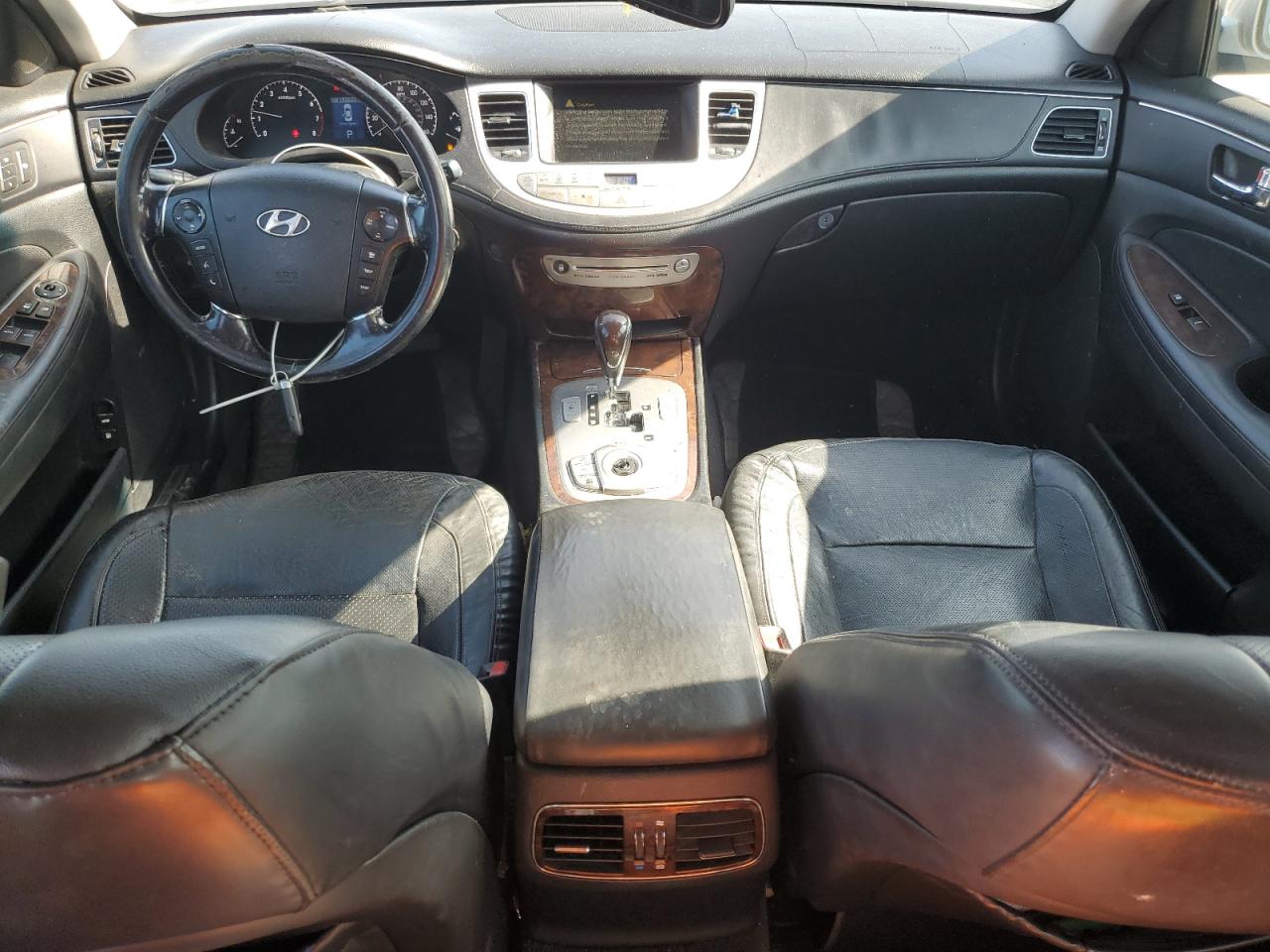 2010 Hyundai Genesis 3.8L VIN: KMHGC4DE0AU092347 Lot: 61107745