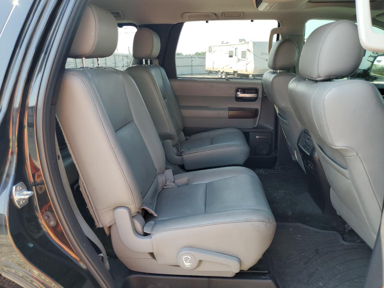 2016 Toyota Sequoia Platinum VIN: 5TDDW5G11GS136379 Lot: 61713775