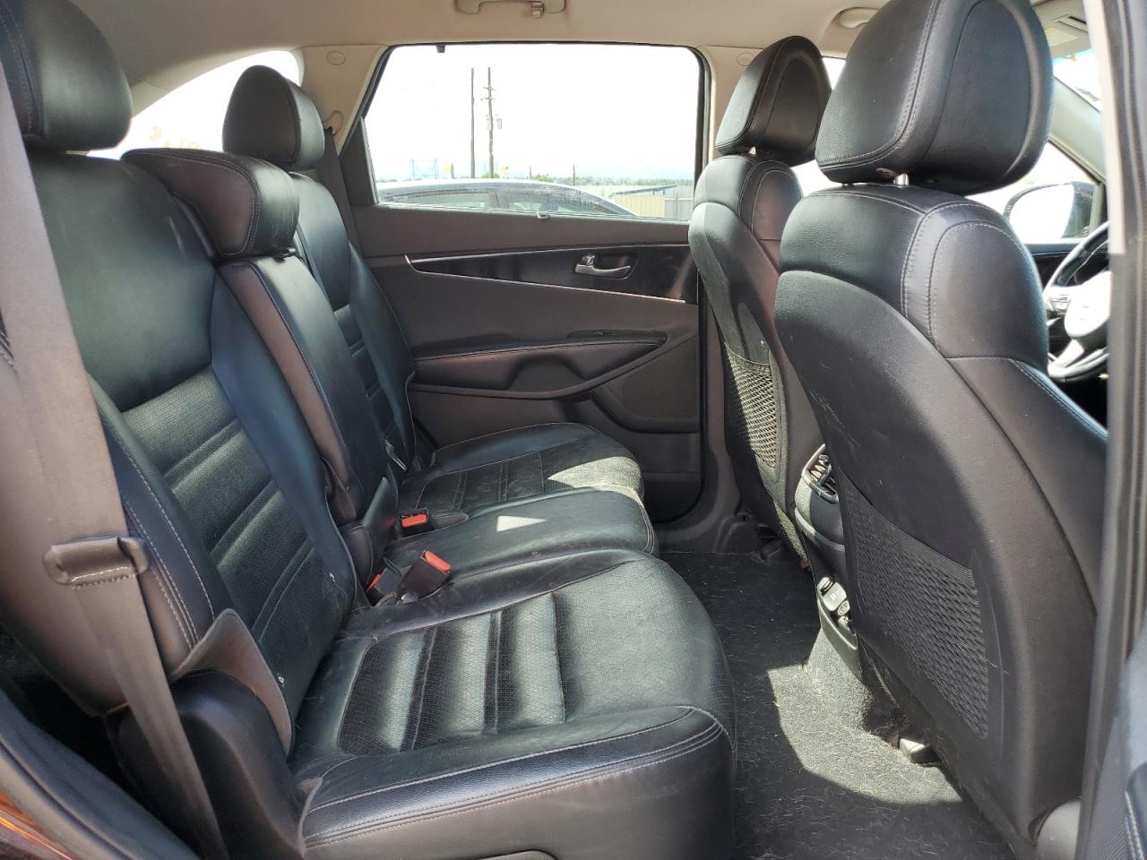KIA SORENTO 2016 VIN 5XYPHDA1XGG001585 фото 11