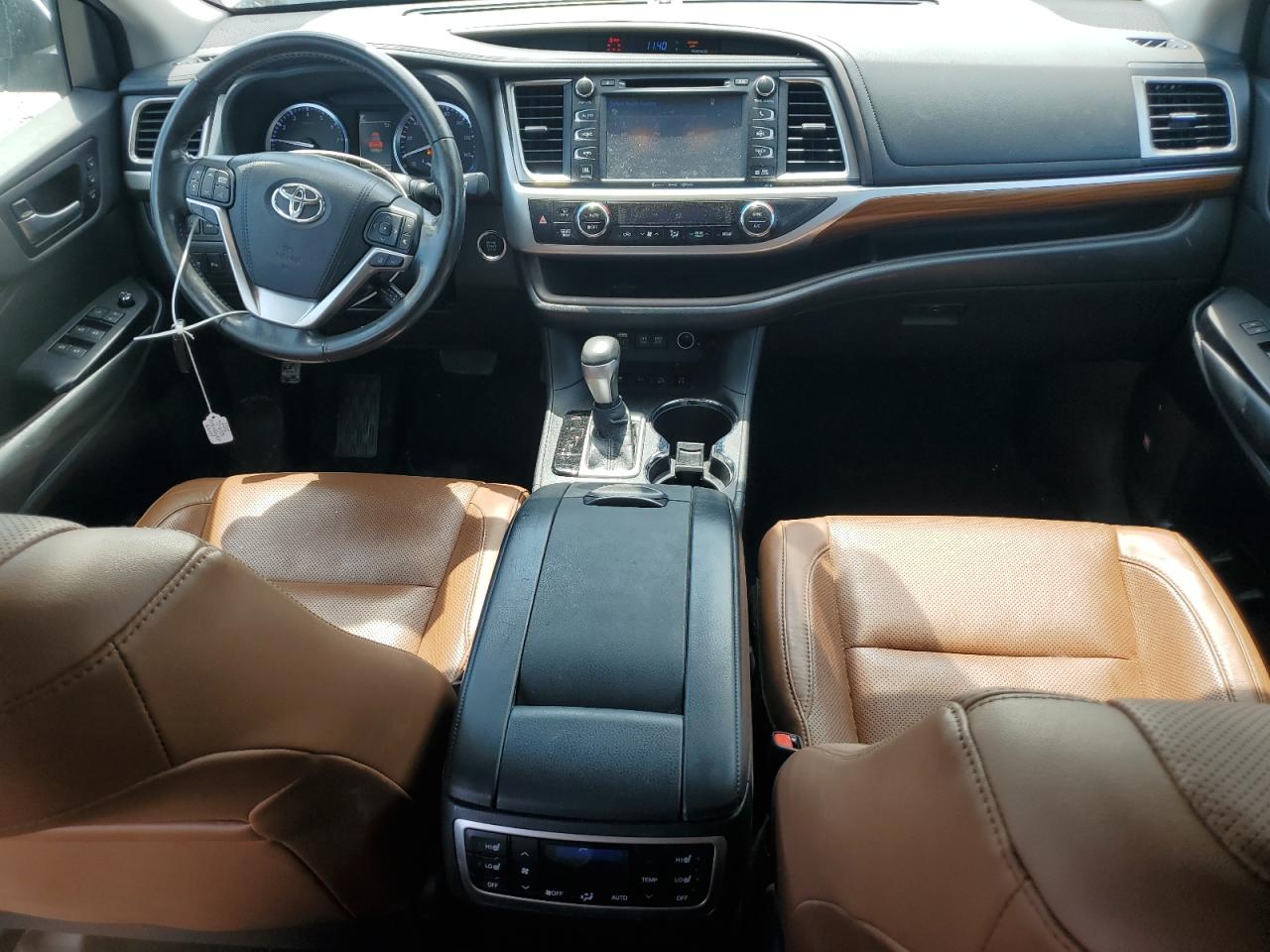 TOYOTA HIGHLANDER 2018 VIN 5TDDZRFH5JS887392 zdjęcie 8