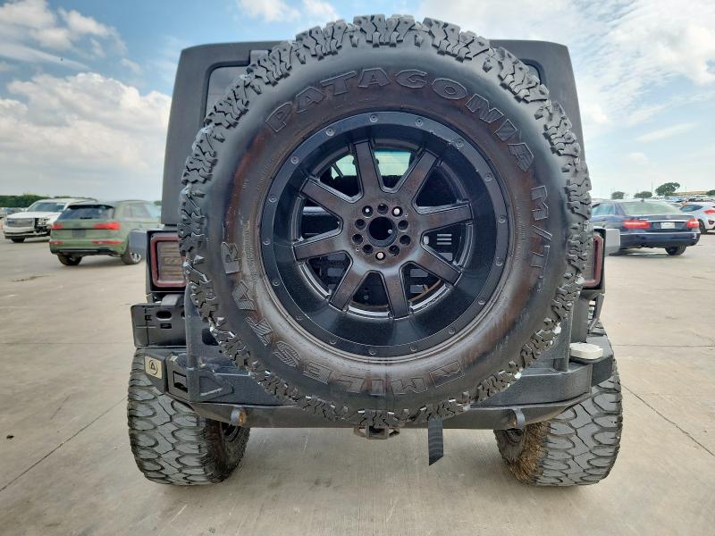 Parquets JEEP WRANGLER 2017 Czarny