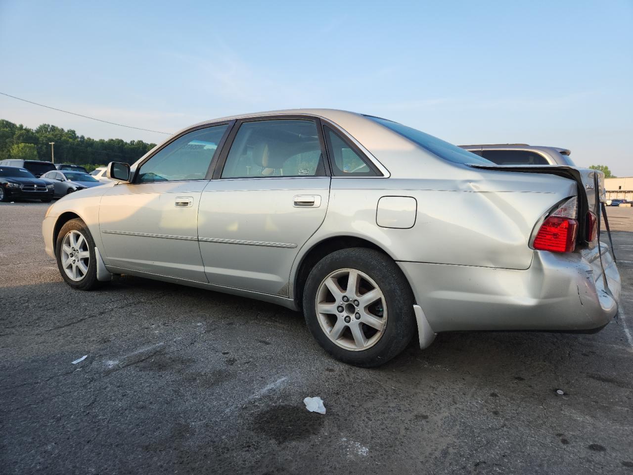 TOYOTA AVALON 2003 VIN 4T1BF28B73U272708 фото 2