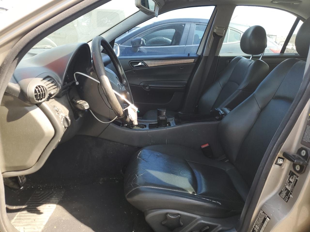 2004 Mercedes-Benz C 230K Sport Sedan VIN: WDBRF40JX4F549275 Lot: 60458595
