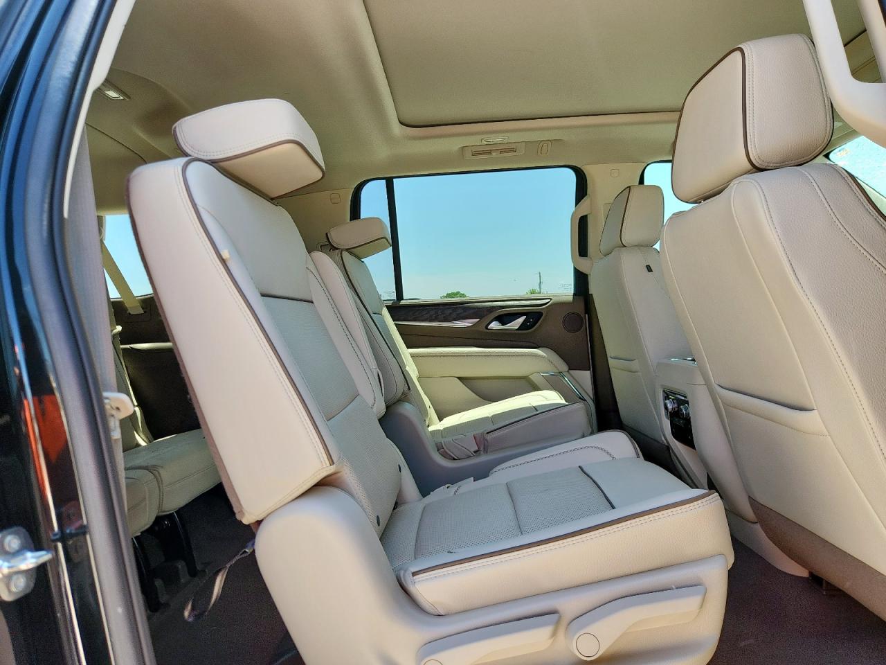 2022 GMC Yukon Xl Denali VIN: 1GKS2JKL1NR293513 Lot: 60623425