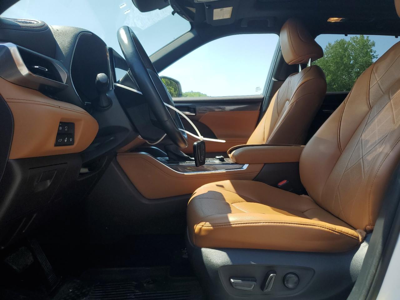 2021 Toyota Highlander Platinum VIN: 5TDFZRBH1MS107228 Lot: 58782415