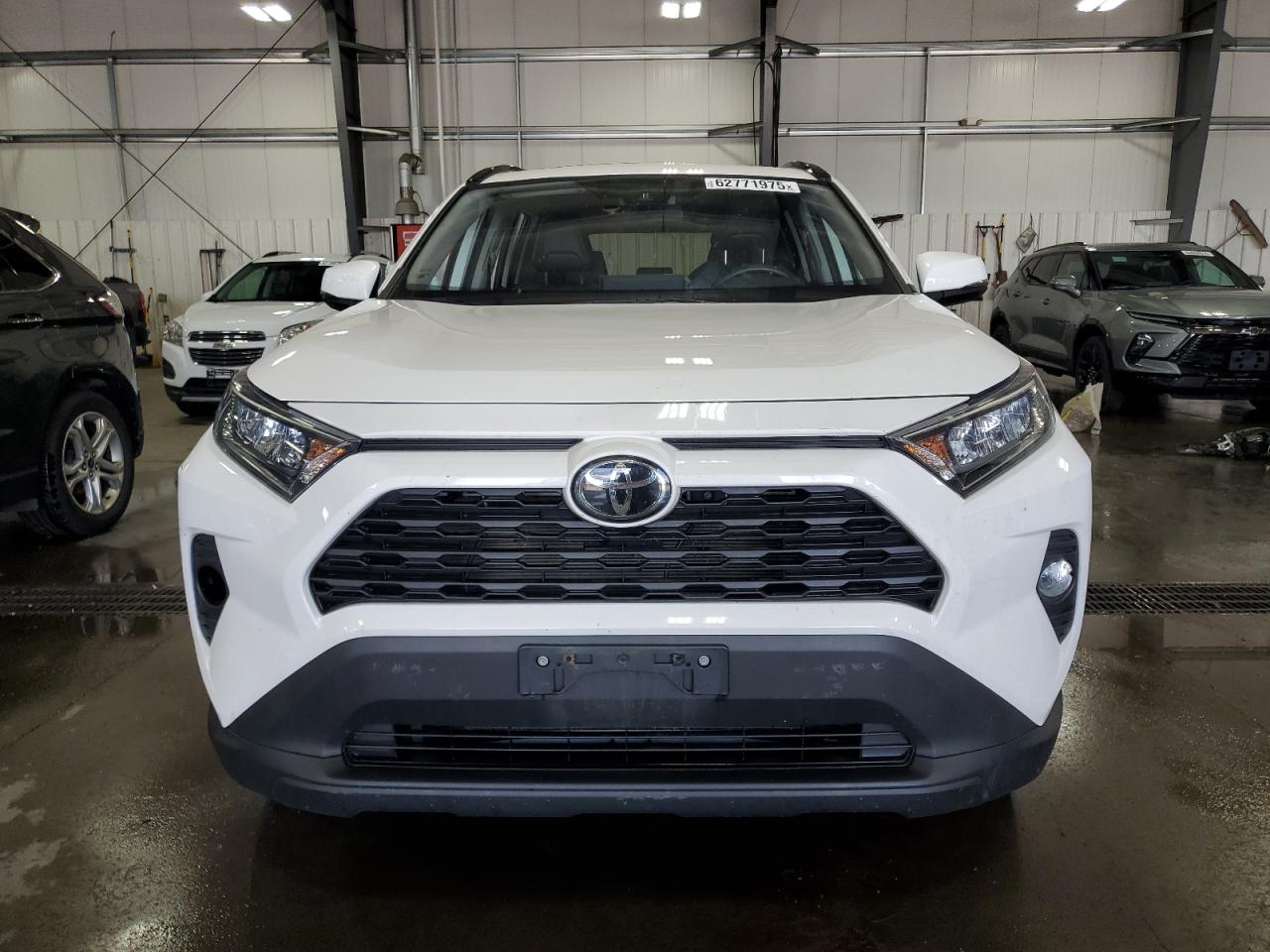 2020 Toyota Rav4 Xle Premium VIN: 2T3A1RFV4LW103348 Lot: 62771975