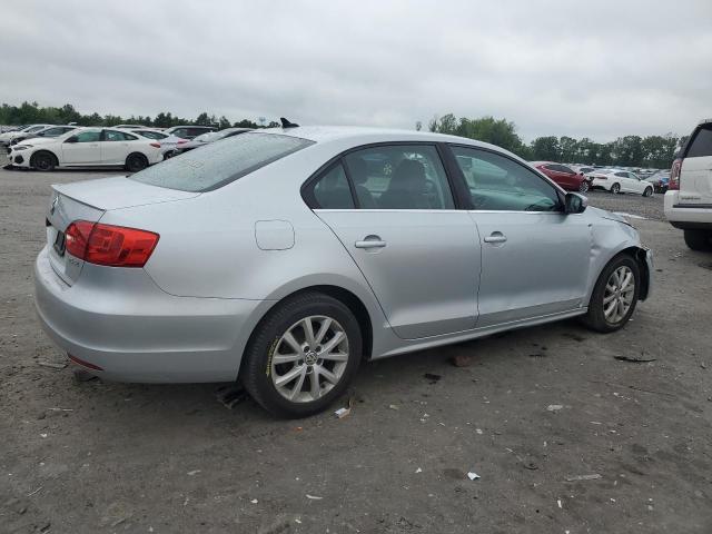  VOLKSWAGEN JETTA 2013 Srebrny
