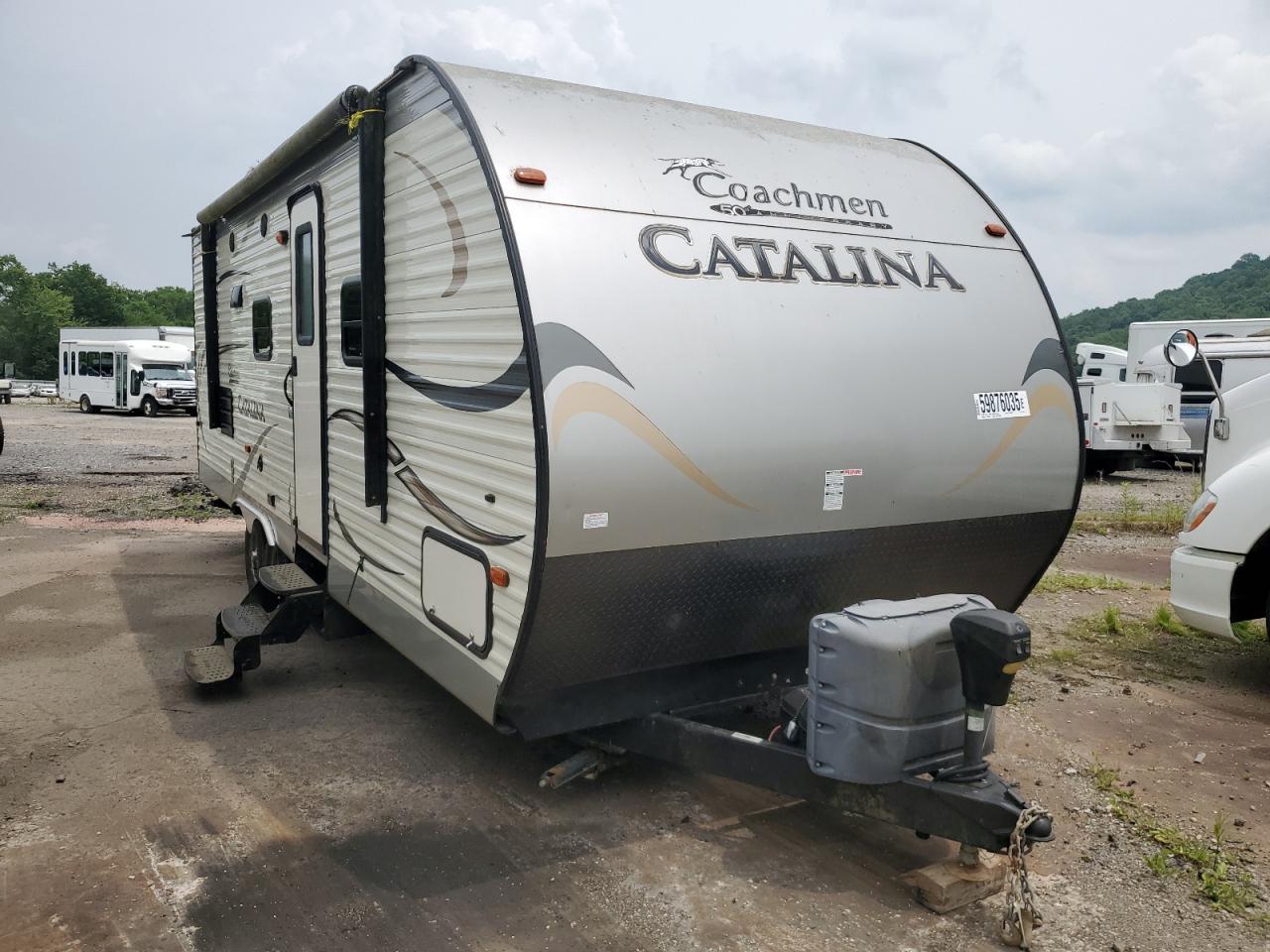 2014 Coachmen Catalina na sprzedaż w Ellwood City, PA - Top/Roof