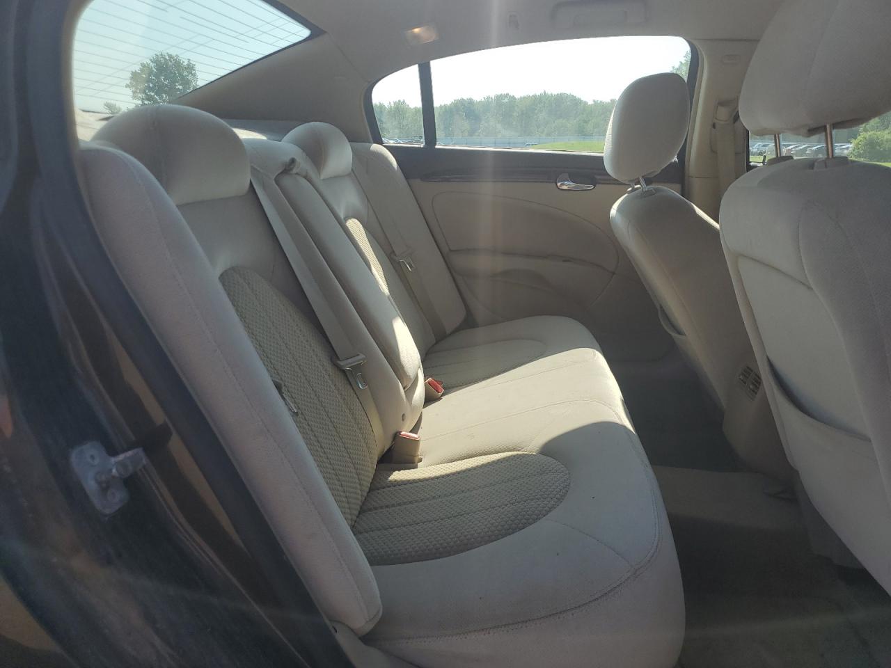 2009 Buick Lucerne Cx VIN: 1G4HP571X9U113224 Lot: 62341715