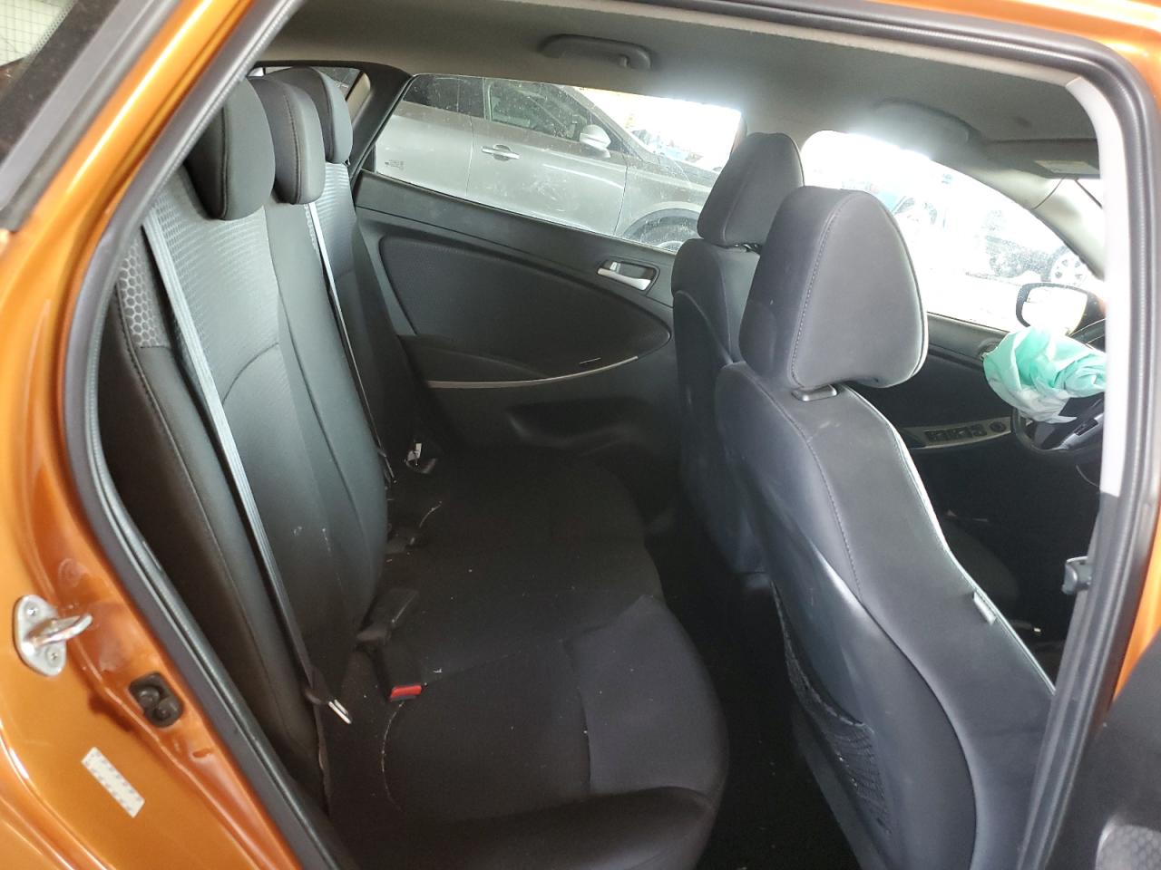 2015 Hyundai Accent Gls VIN: KMHCU5AE5FU217680 Lot: 92464295