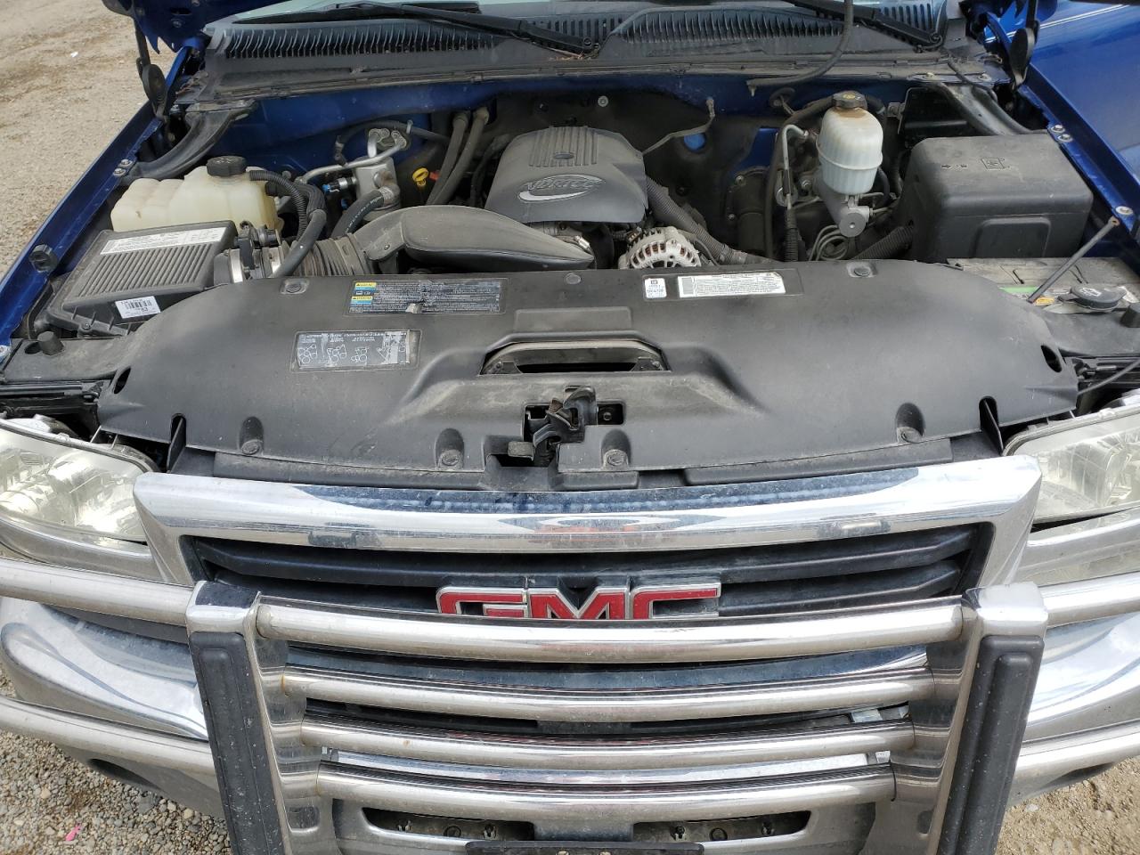 2004 GMC Sierra K2500 Heavy Duty VIN: 1GTHK23U94F226158 Lot: 61895825