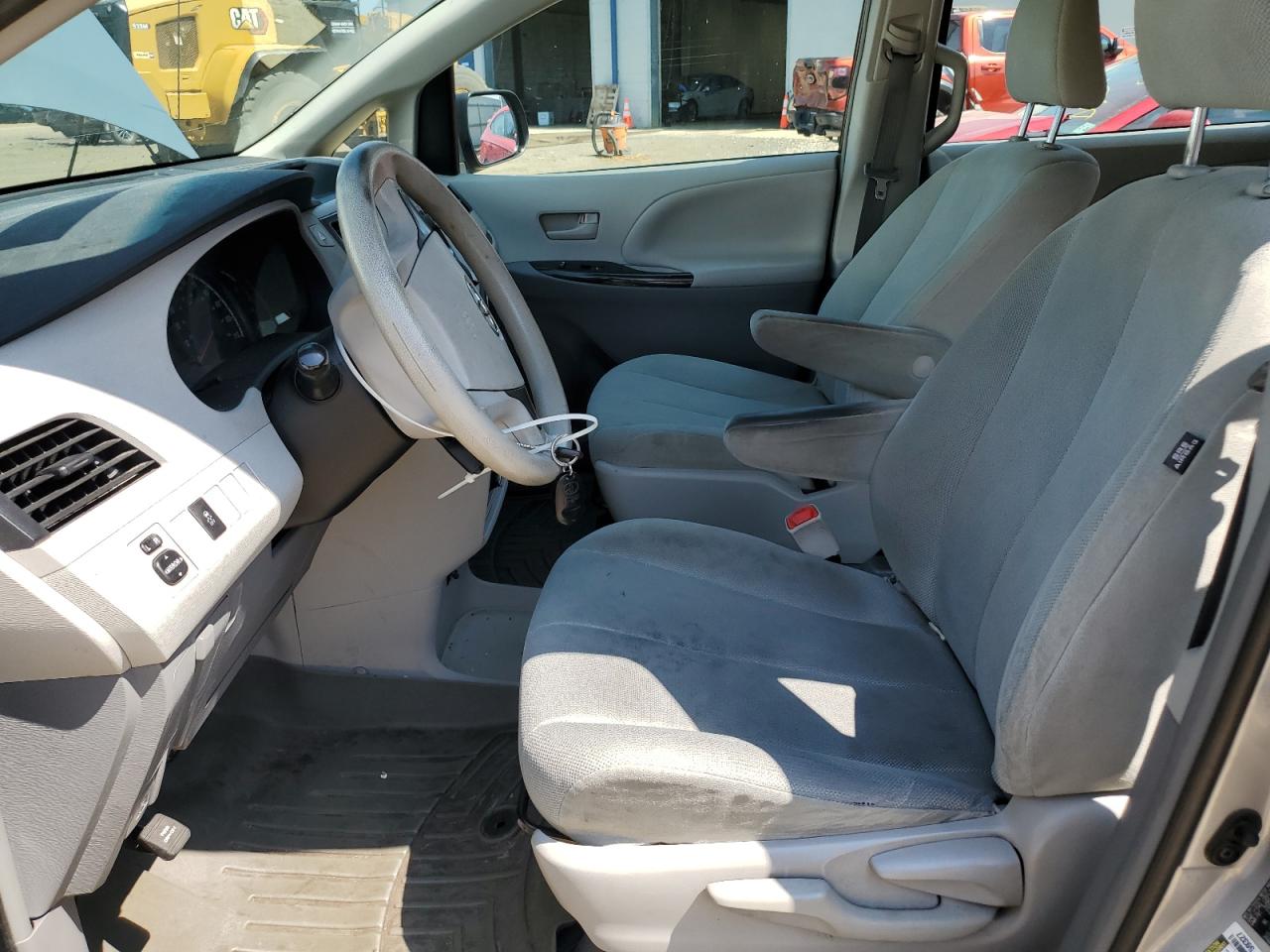 TOYOTA All Models 2014 VIN 5TDZK3DC9ES438480 фото 7