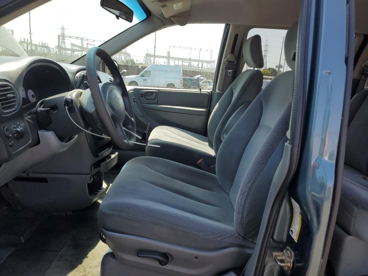2005 Dodge Caravan Sxt VIN: 1D8GP45R75B358346 Lot: 61619545