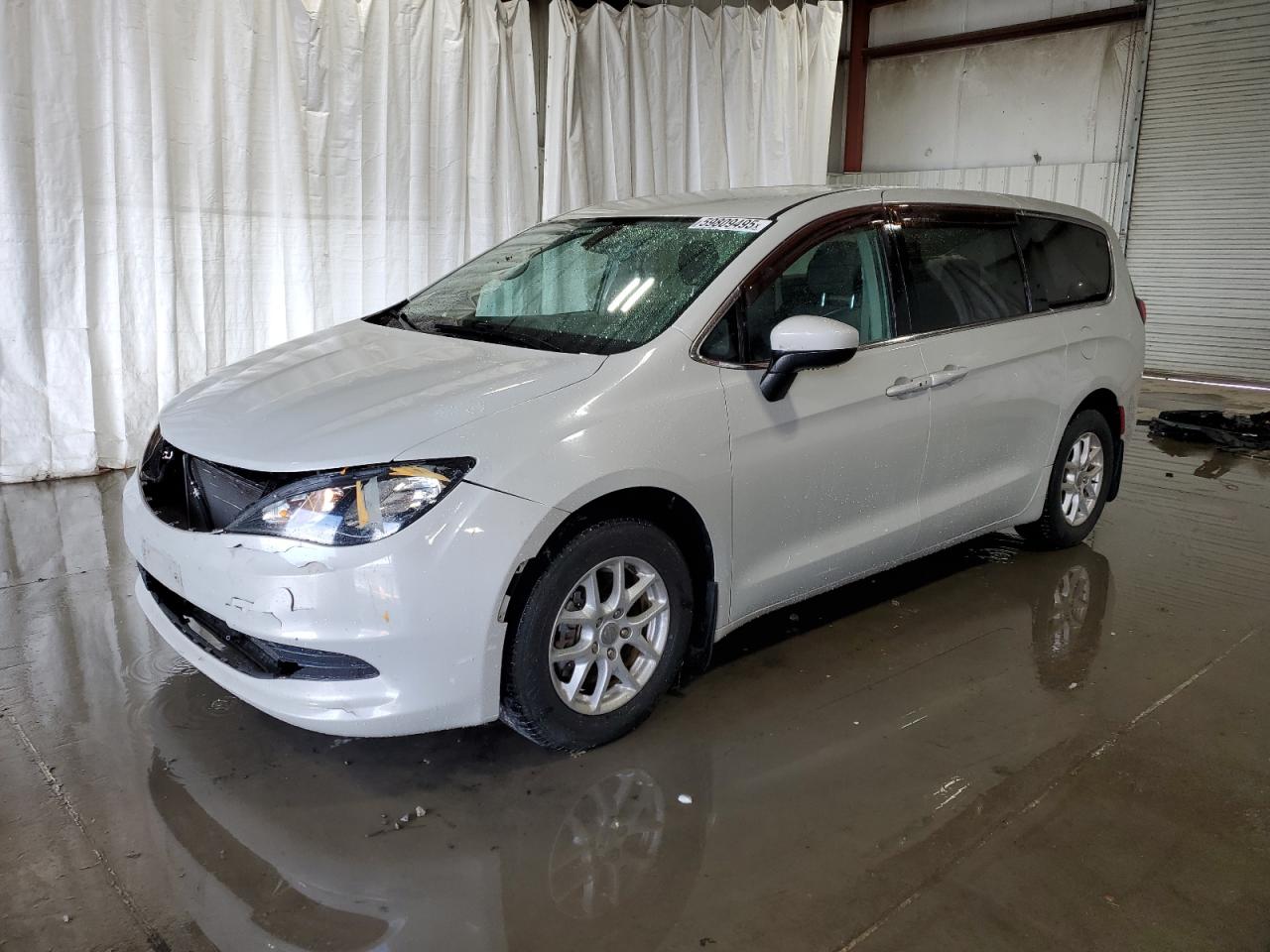 2017 Chrysler Pacifica Lx for Sale in Albany, NY - Front End