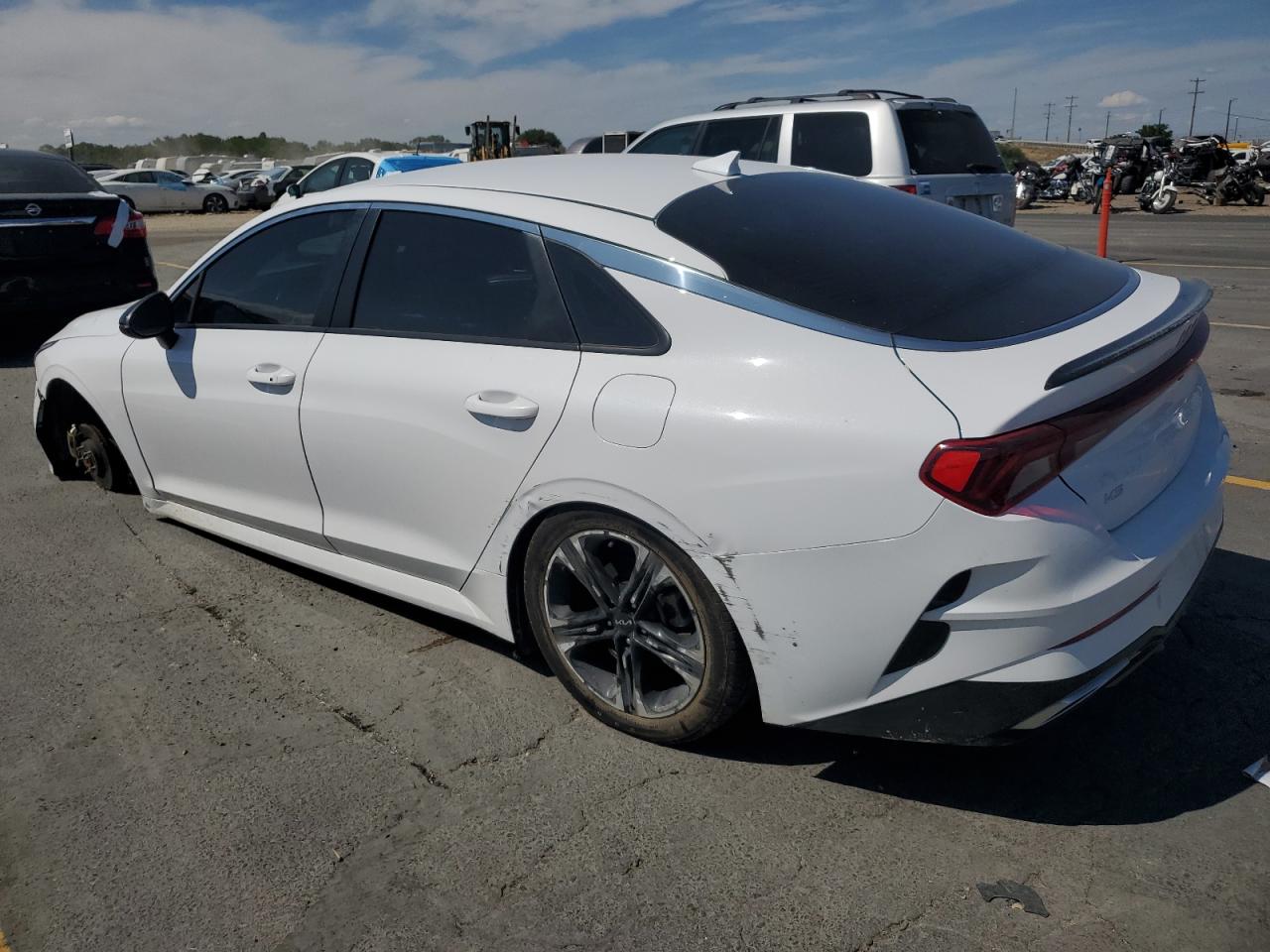 KIA K5 2023 VIN 5XXG64J24PG223347 фото 2