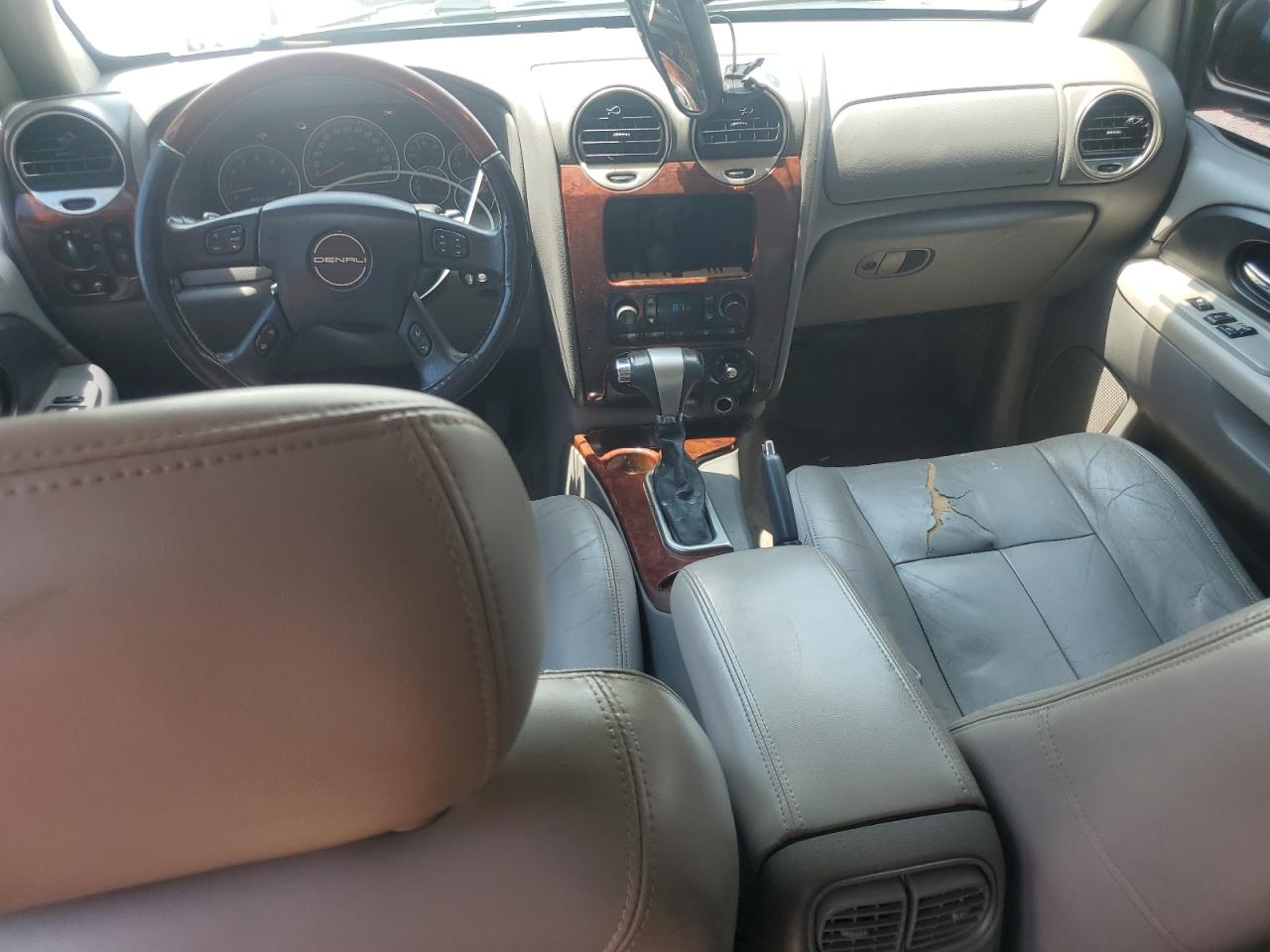 2005 GMC Envoy Denali VIN: 1GKES63M352327770 Lot: 62224605