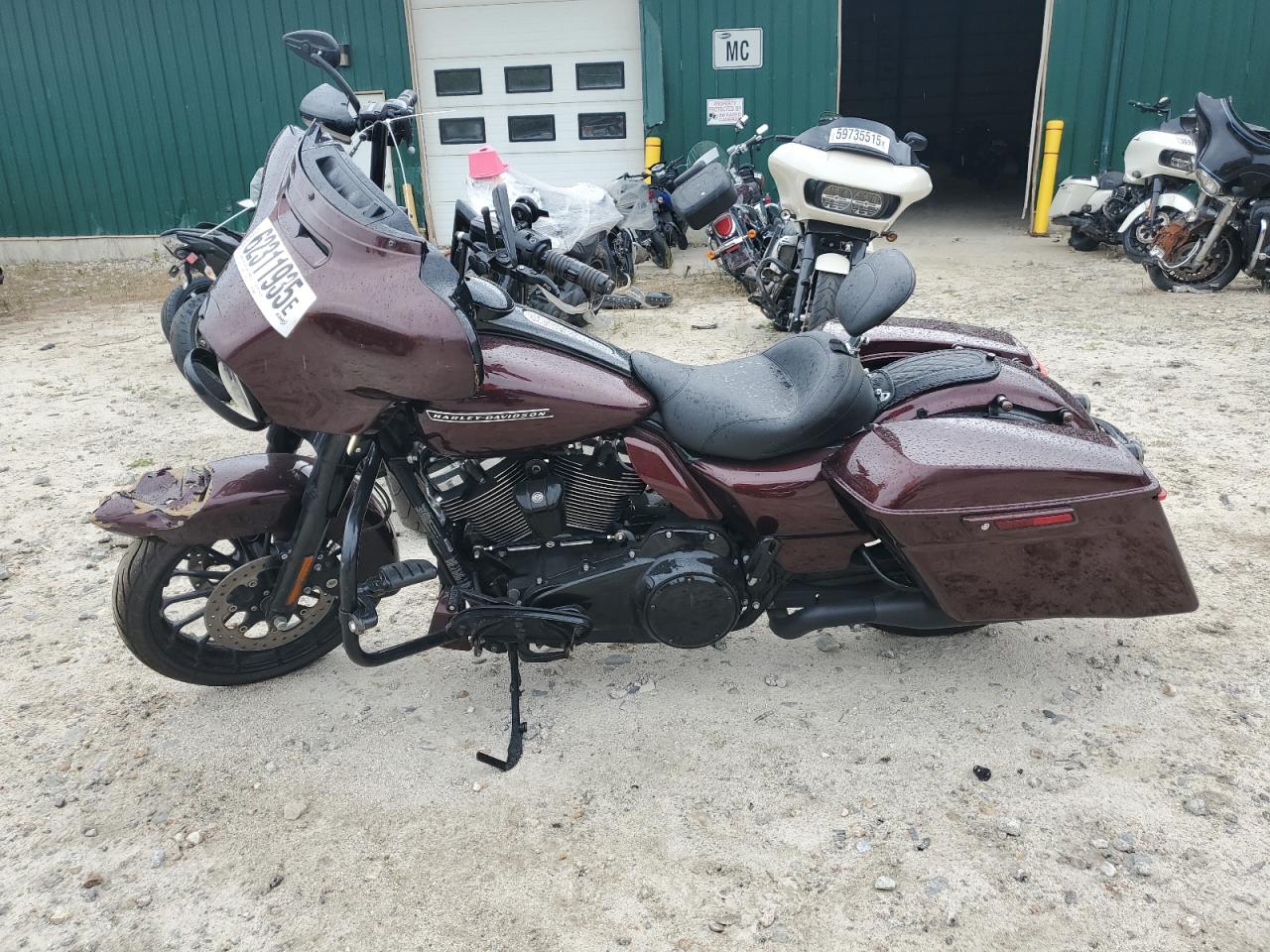 HARLEY-DAVIDSON FL 2018 VIN 1HD1KRC1XJB680422 zdjęcie 3