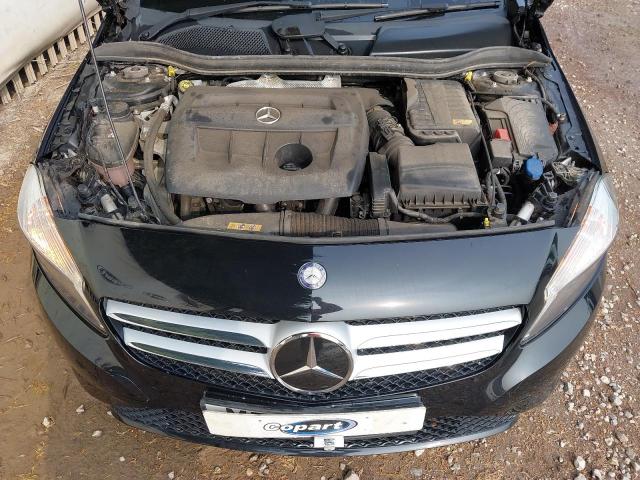 2015 MERCEDES BENZ A180 BLUEE