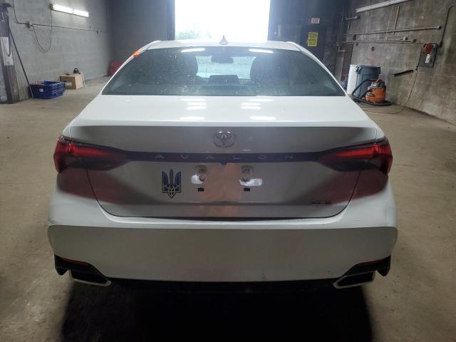  TOYOTA AVALON 2020 Biały