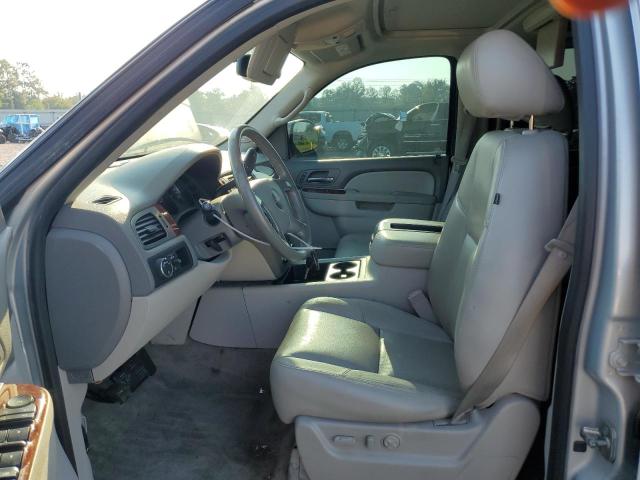 Паркетники GMC YUKON 2013 Сріблястий