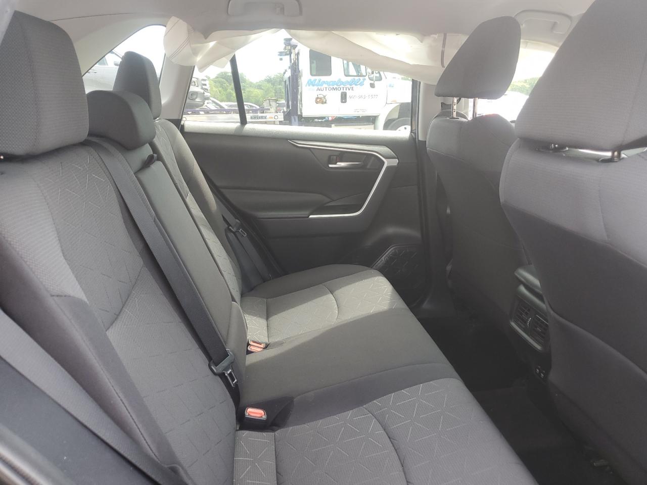 2020 Toyota Rav4 Xle VIN: 2T3P1RFV2LC121388 Lot: 61336565