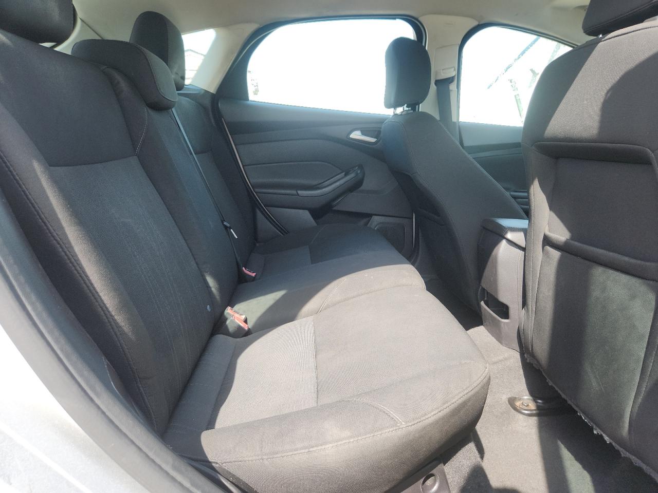2015 Ford Focus Se VIN: 1FADP3K24FL244373 Lot: 61401505