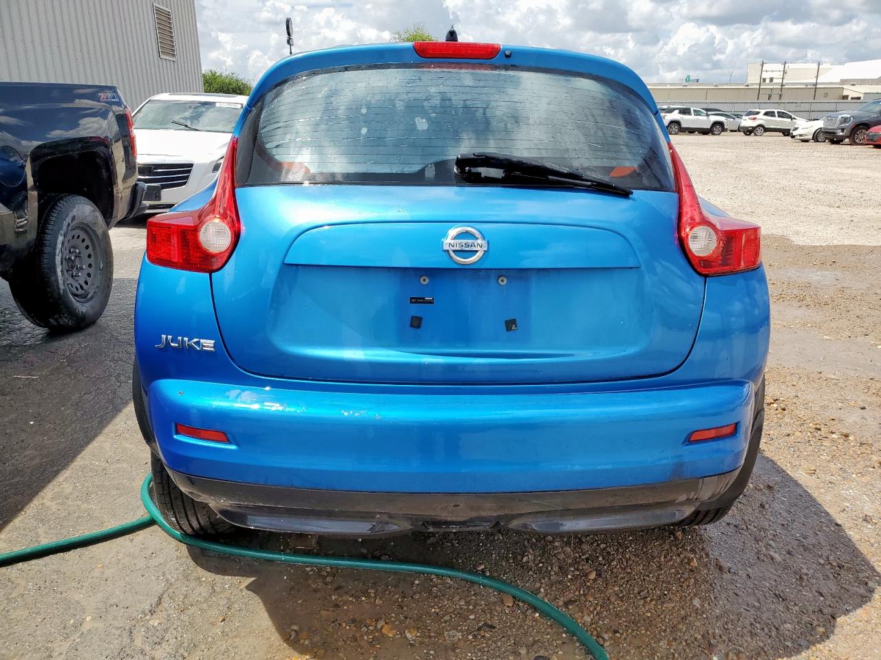 2011 Nissan Juke S VIN: JN8AF5MR8BT010189 Lot: 61781075
