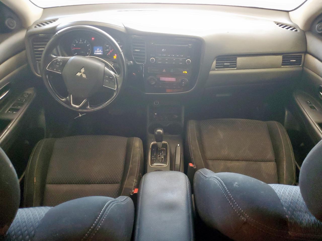 2016 Mitsubishi Outlander Es VIN: JA4AD2A37GZ033834 Lot: 61653055