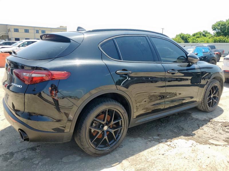  ALFA ROMEO STELVIO 2022 Czarny