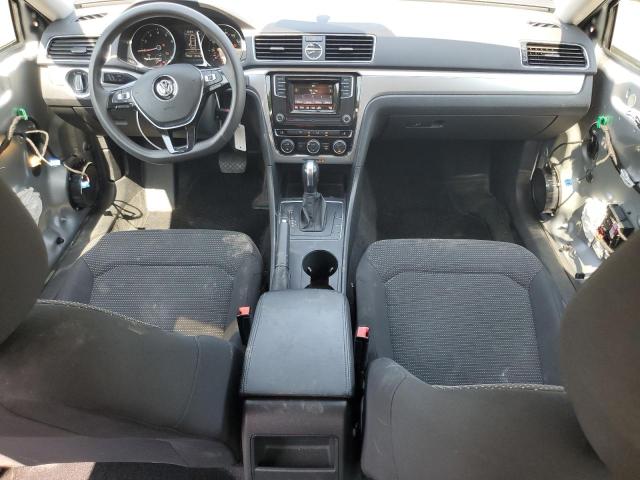  VOLKSWAGEN PASSAT 2016 Srebrny