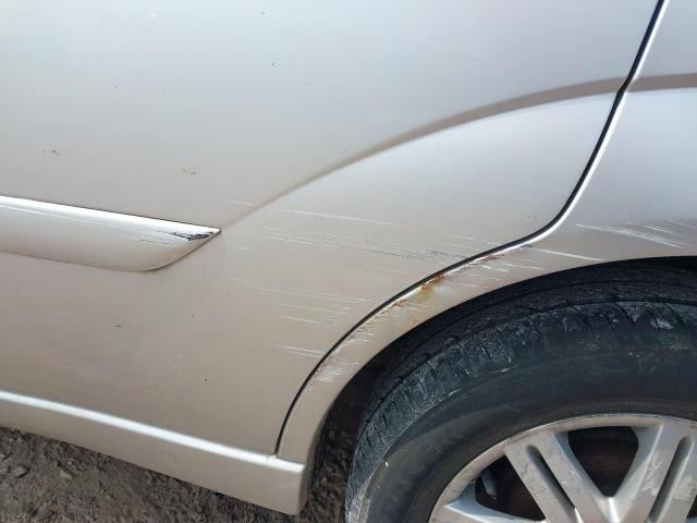2004 FORD FOCUS GHIA