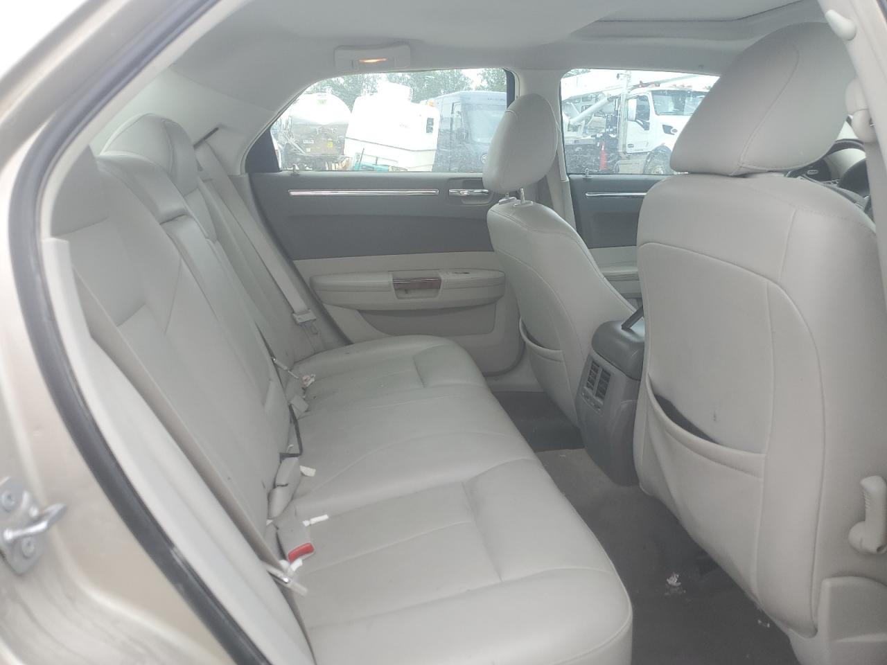 2009 Chrysler 300 Limited VIN: 2C3KA33V29H565930 Lot: 62910395