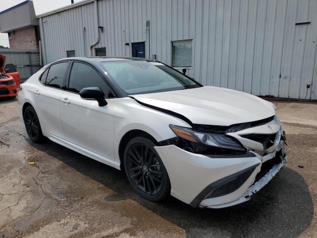 TOYOTA CAMRY 2024 Белы