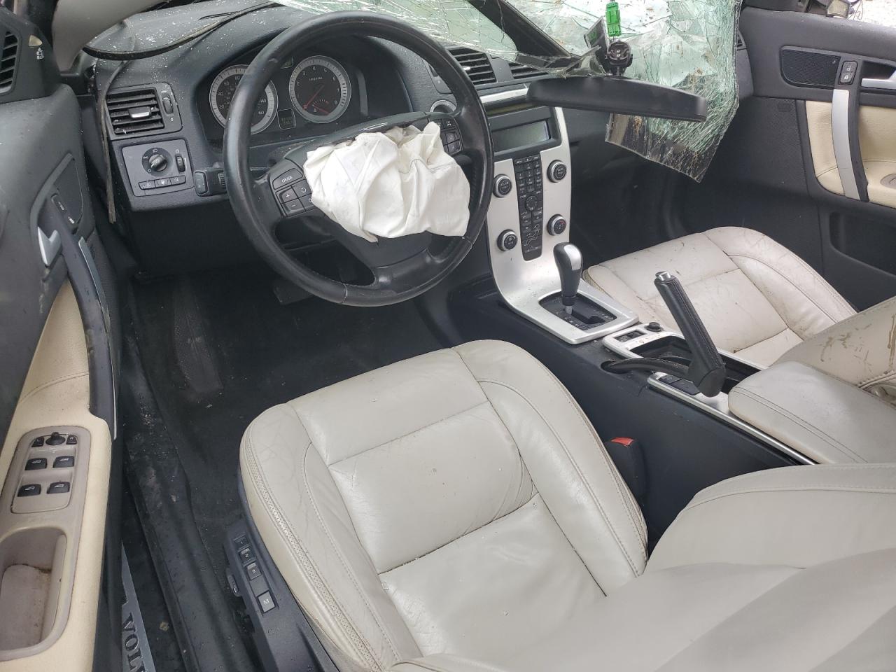 2011 Volvo C70 T5 VIN: YV1672MC7BJ120407 Lot: 60288195