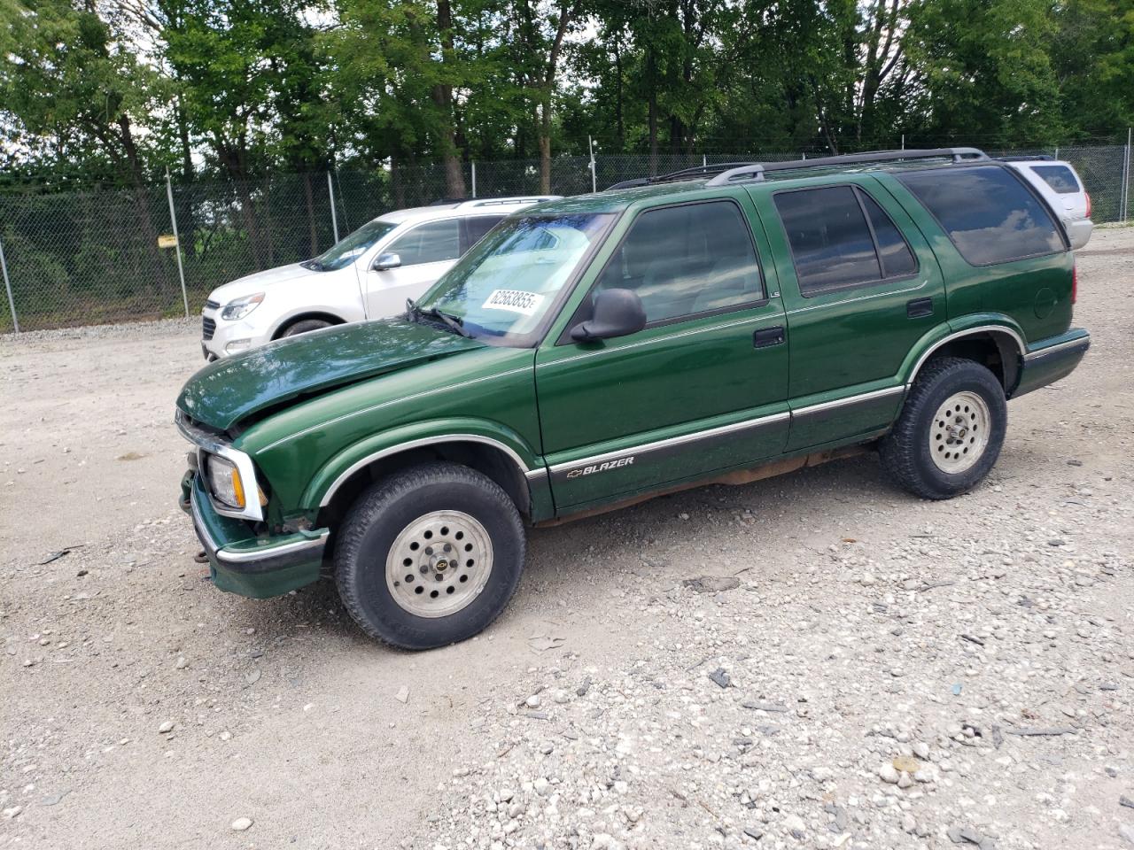 CHEVROLET BLAZER 1997 VIN 1GNDT13W4VK110812