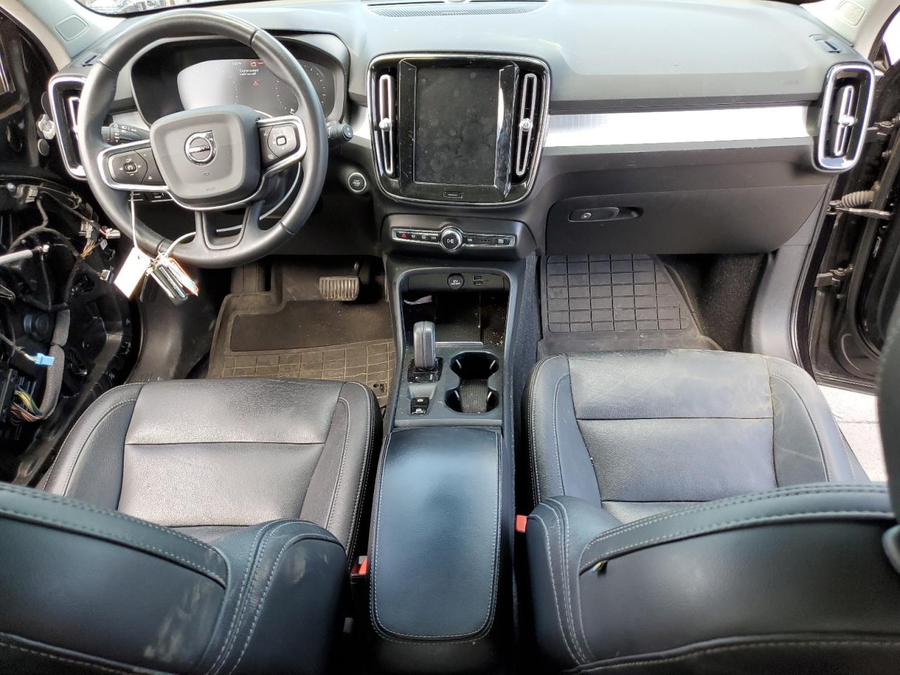2021 Volvo Xc40 T5 Momentum VIN: YV4162UK9M2396673 Lot: 61420555