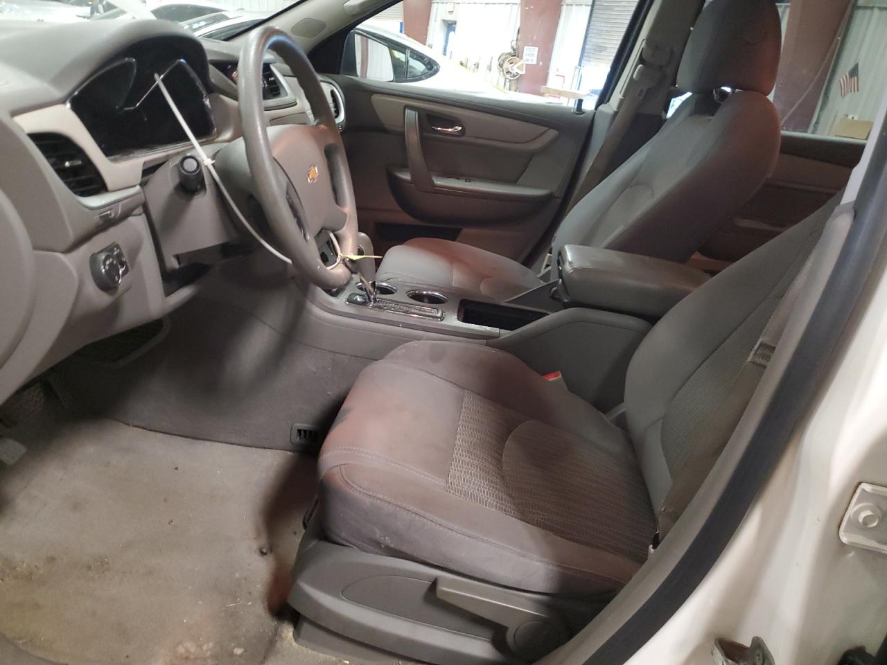 2015 Chevrolet Traverse Ls VIN: 1GNKRFED2FJ266241 Lot: 62690295