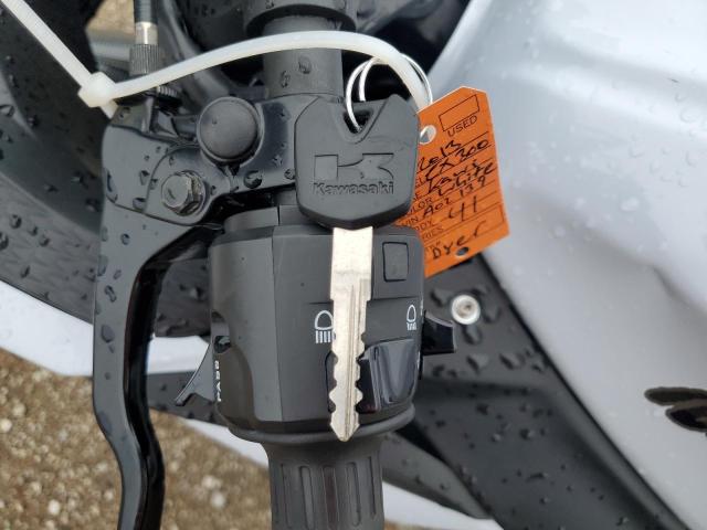 undisplay KAWASAKI NINJA 900 2013 Белый