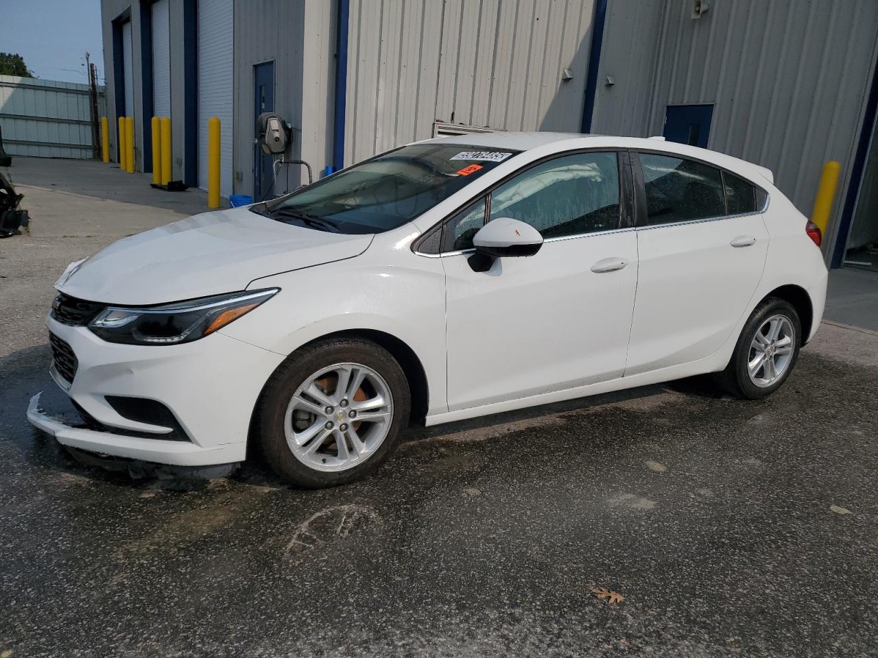 2018 Chevrolet Cruze Lt for Sale in Dunn, NC - Front End