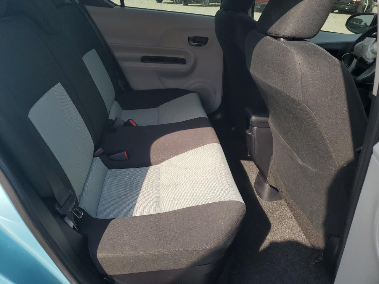 2014 Toyota Prius C VIN: JTDKDTB3XE1060276 Lot: 60109285
