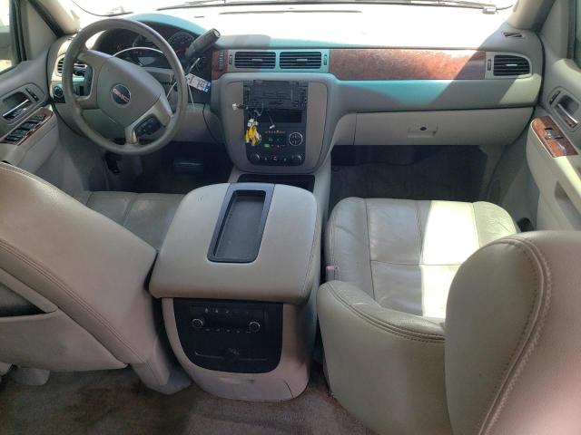  GMC YUKON 2013 Серебристый