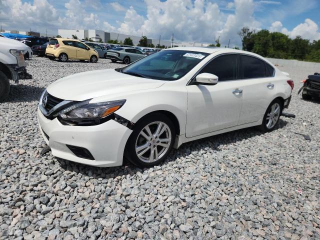  NISSAN ALTIMA 2017 Biały