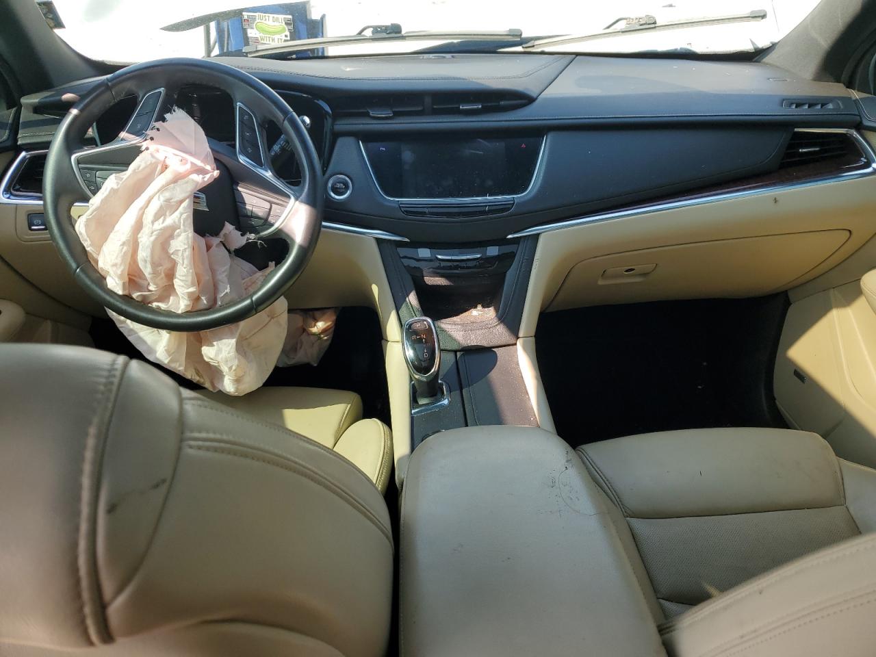 2017 Cadillac Xt5 Luxury VIN: 1GYKNDRS6HZ207452 Lot: 61988155