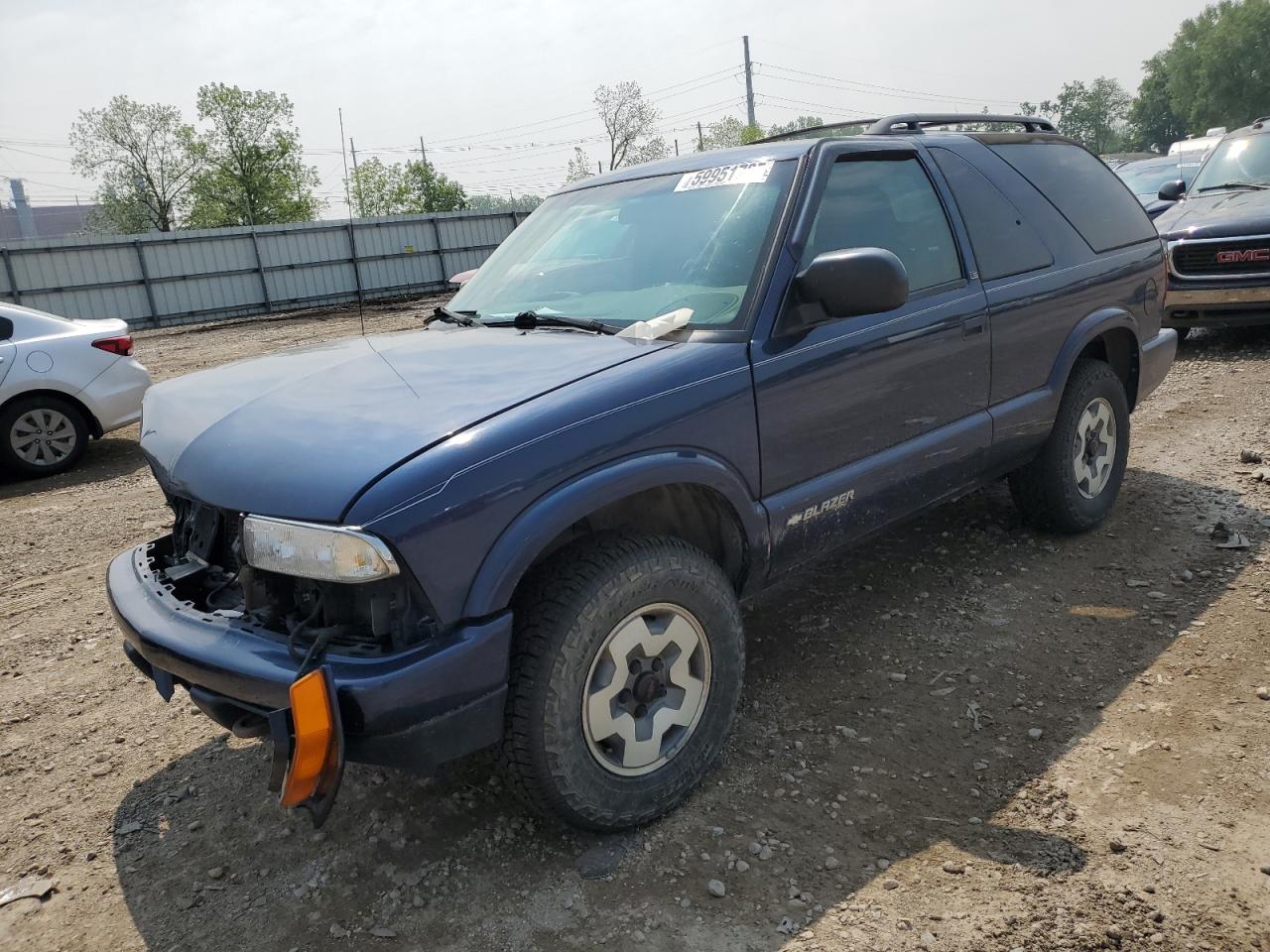 2001 Chevrolet Blazer for Sale in Lansing, MI - Front End