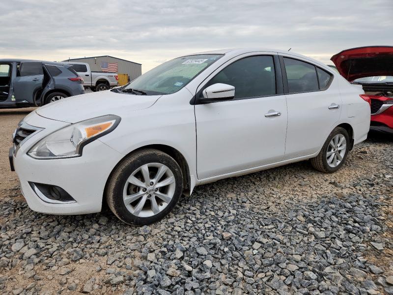  NISSAN VERSA 2015 Biały