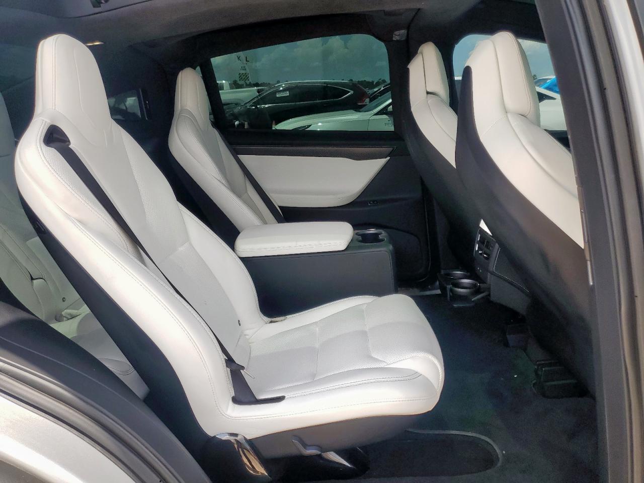 2018 Tesla Model X VIN: 5YJXCBE43JF126966 Lot: 62711405